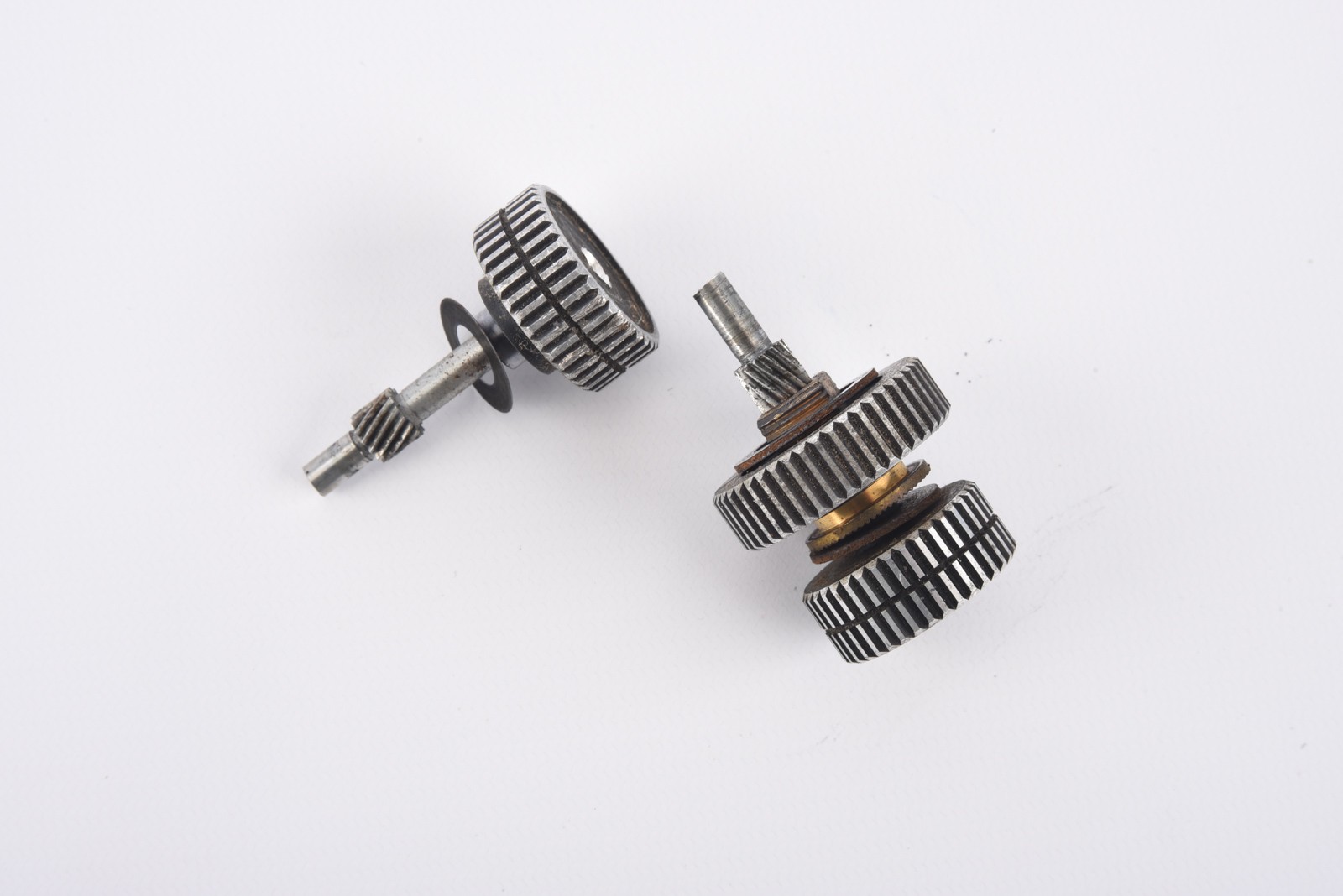 Plaubel Makiflex Automatic Camera Part Focus Knobs V09
