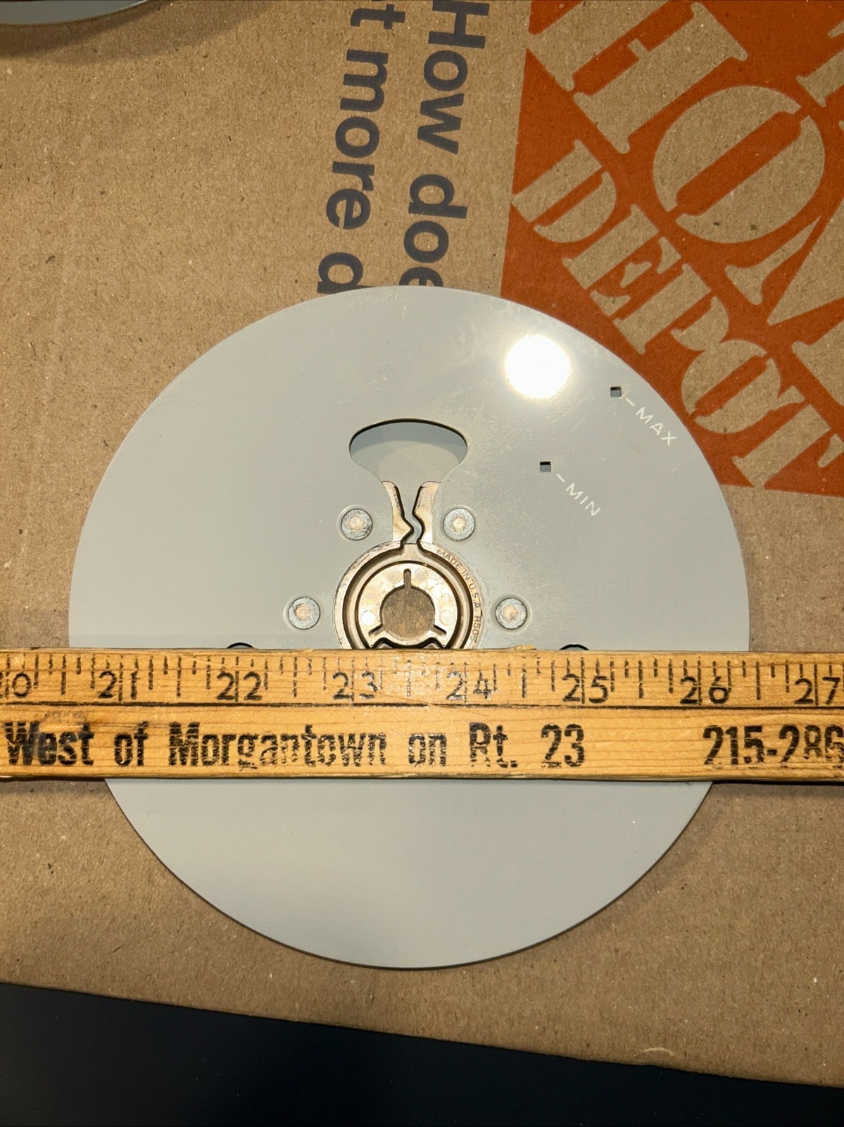 1 (one) Vintage Super 8 Movie REEL, No film 6″ 300ft, 3oz, R605, Made USA