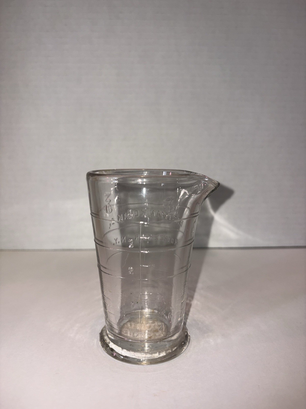 Vintage Eastman Kodak ConPhotographic 4 oz Glass Measuring Beaker Rochester NY