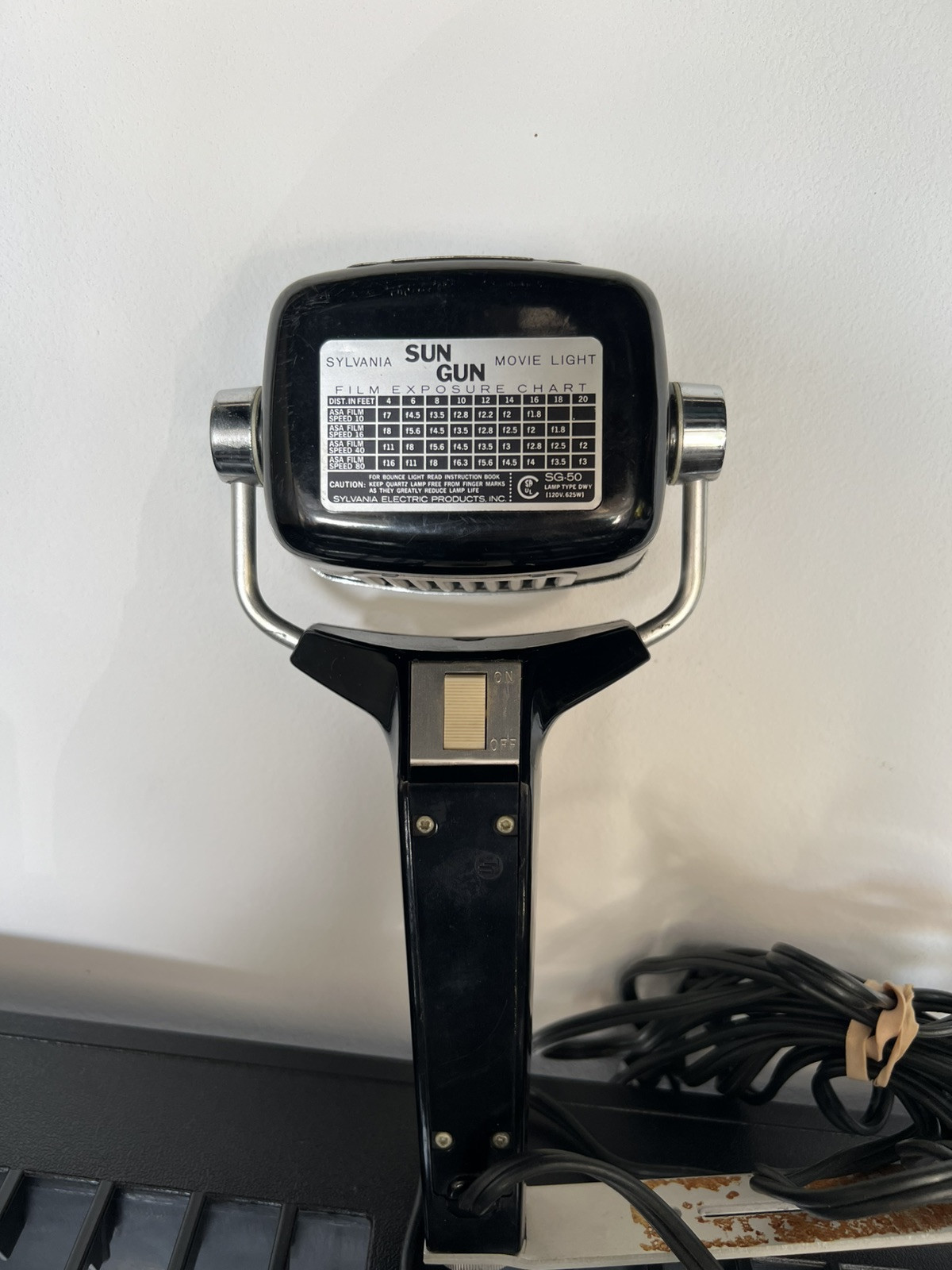 Vintage sylvania sun gun II movie light