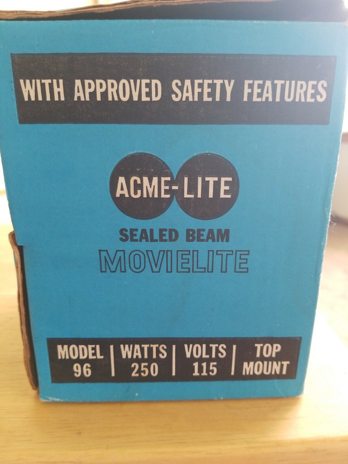 Vintage Acme-Lite Sealed Beam Movielite Model 96 Watts 250 Volts 115 W/Box