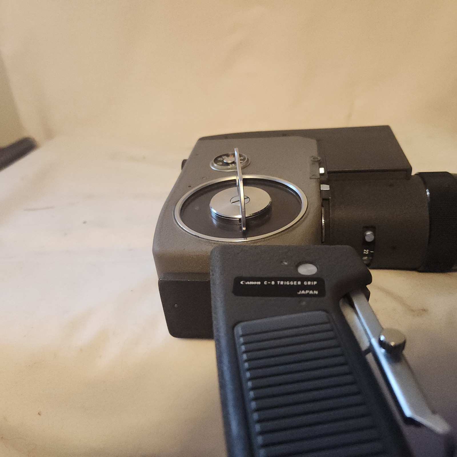 CANON ZOOM 8 REFLEX With Case C-8 Trigger Grip, Accessories For Parts