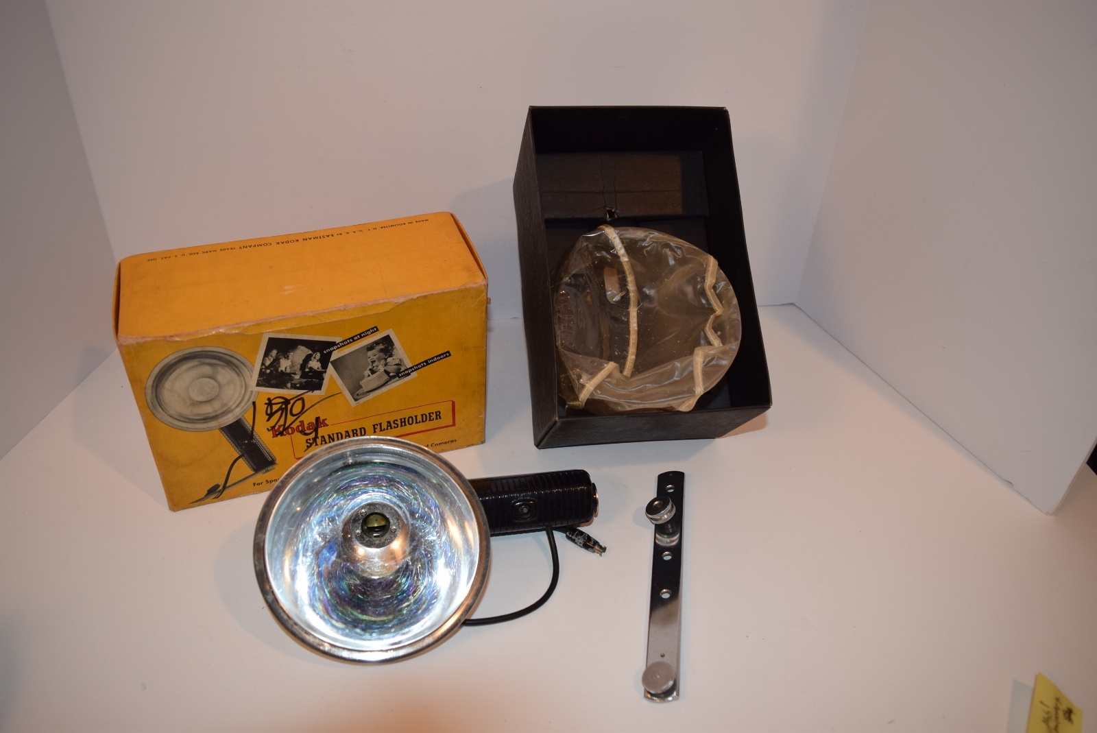 Vintage Kodak Standard Flasholder w/Box