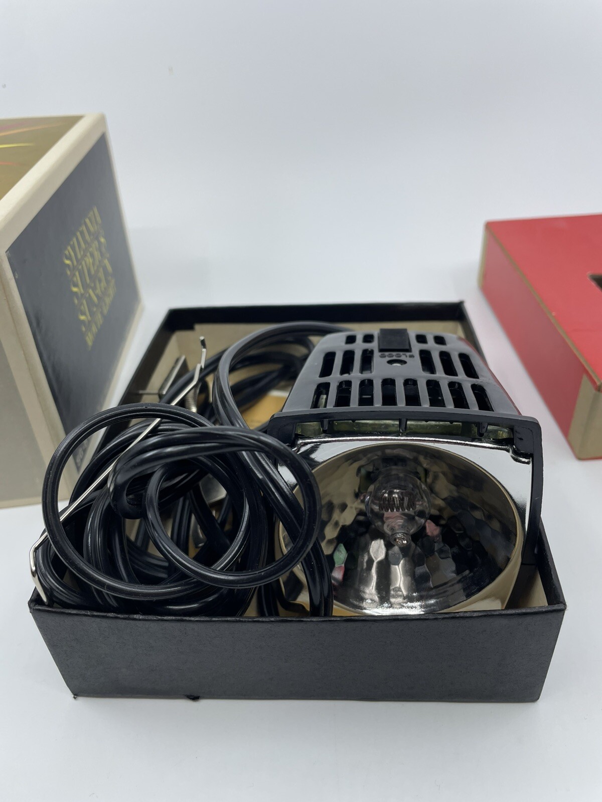 Vintage Sylvania Super 8 Sun-Gun Movie Light Model SG-8 With Box And Manual