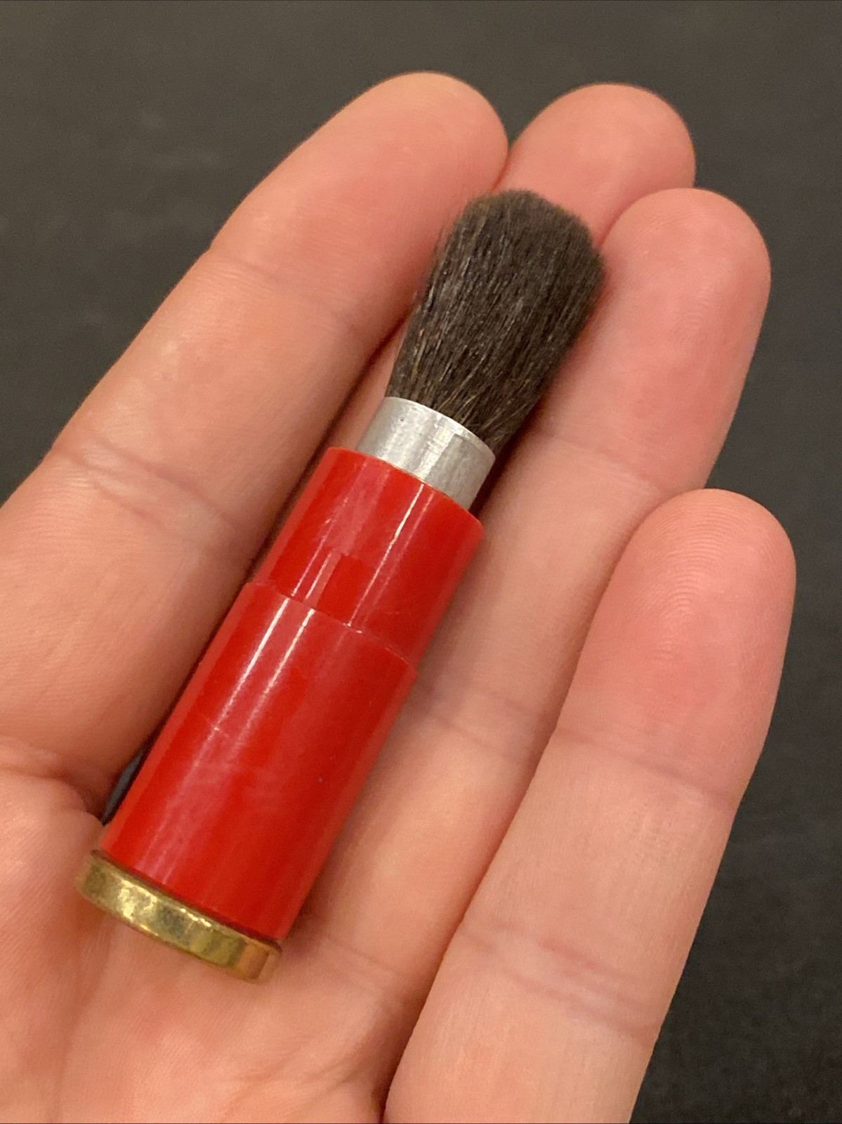 Vtg RED & Gold Tone Evers 2″ Twist Up Camera Dust Make Up Brush Germany 1950’s