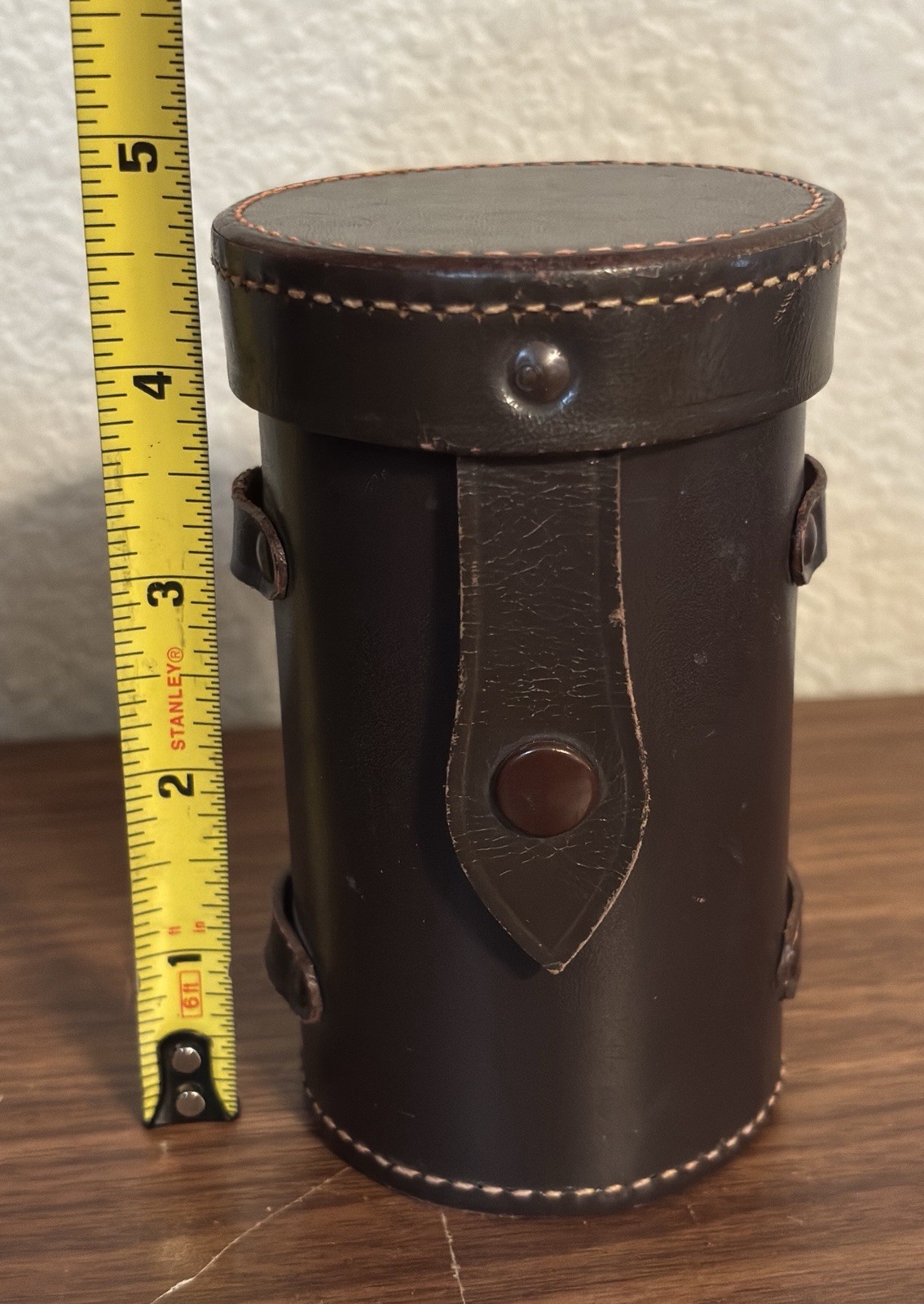 2 VINTAGE ELEITZ WETZLAR Germany Brown Leather Leica Snap Lens Cases 6” & 4.5”