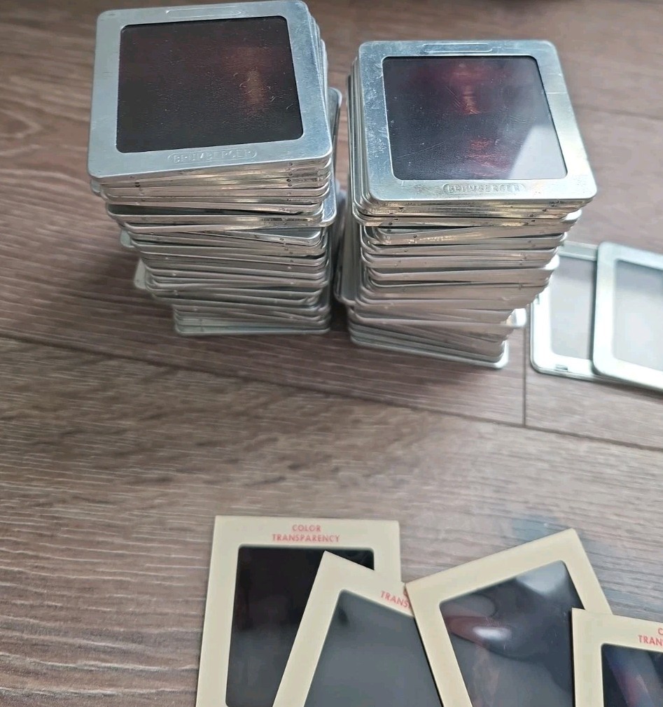 Vintage: Brumberger Photo Slide Metal Storage Case – with 84-Glass Case Slides
