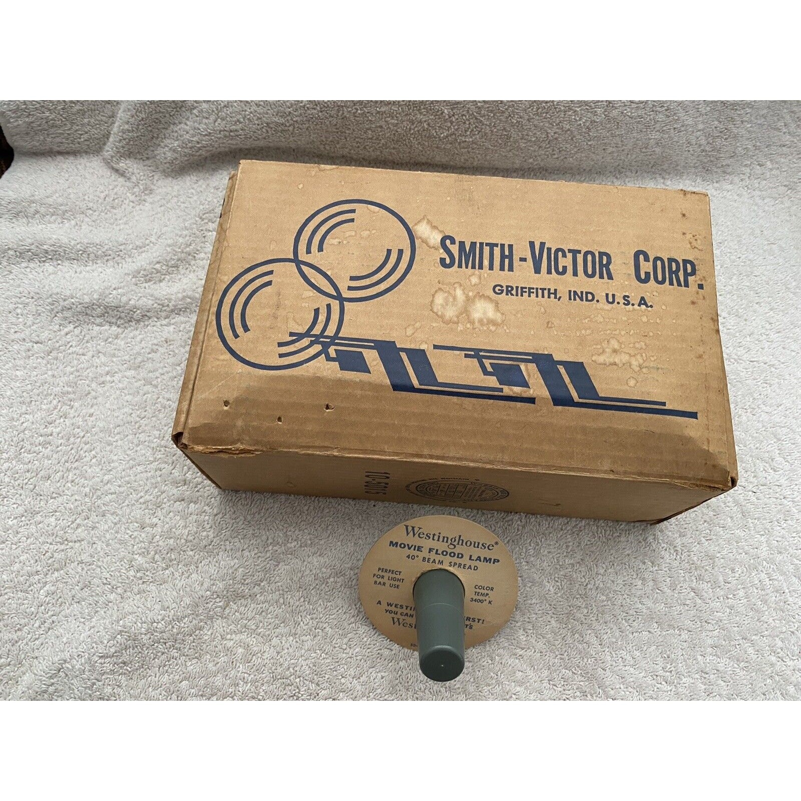 Vintage Smith-Victor E23714 L20 Light Bar W/Original Box – Works Great – Movies
