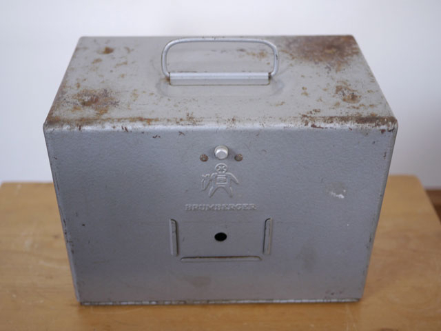 Vintage 50s Brumberger Super 8mm Film Reel Holder Carry Case Hammered Metal Box