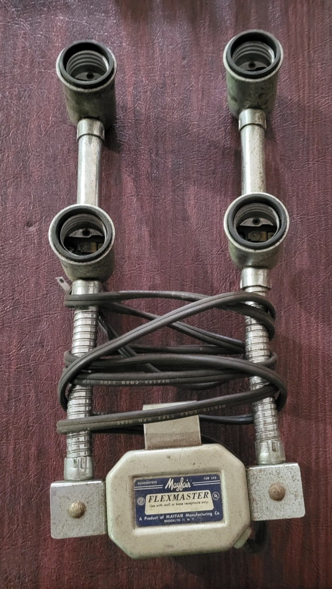 Vintage Mayfair Flexmaster 4 Bulb Photo Video Light