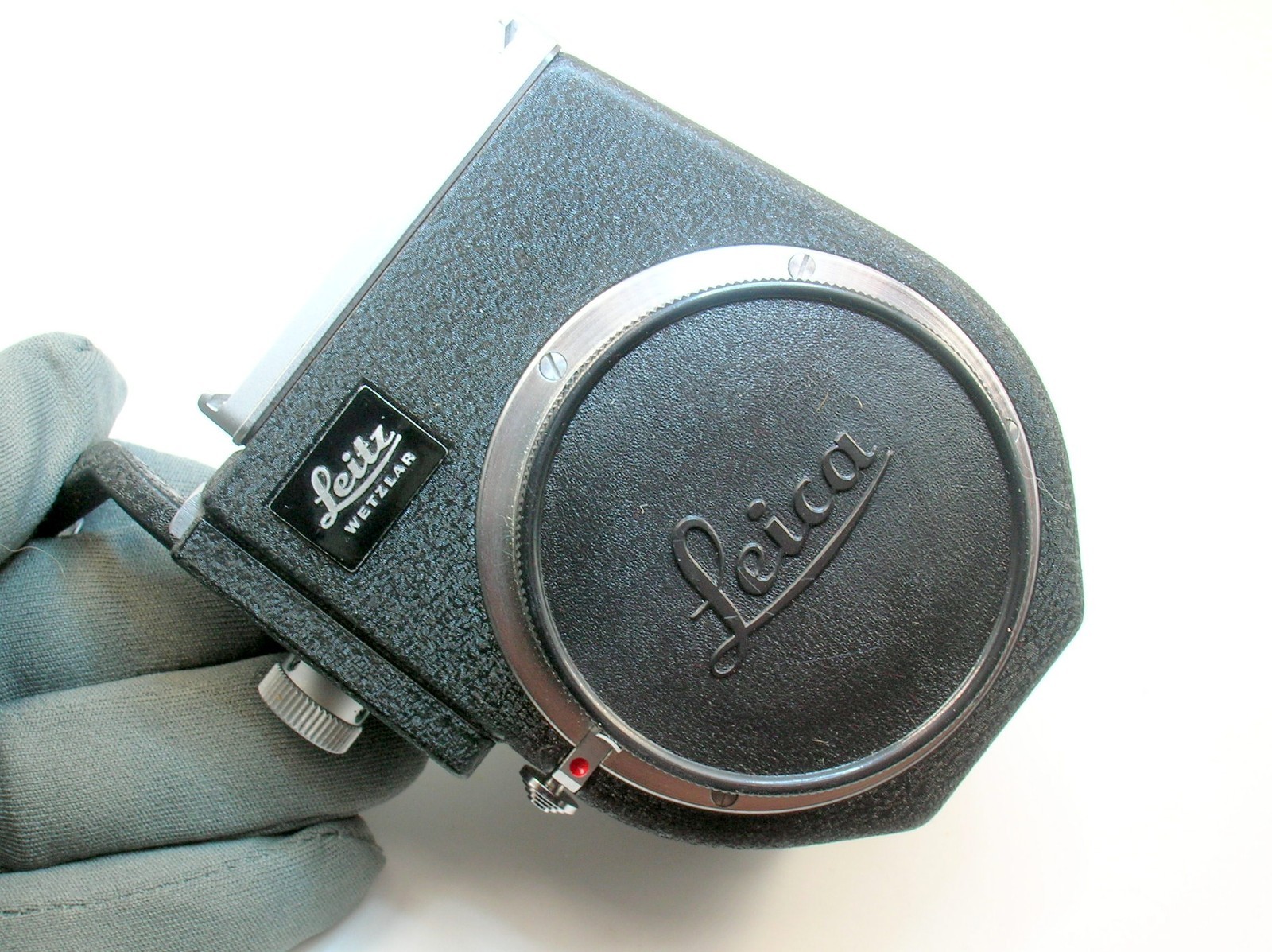LEICA LEITZ WETZLAR VISIOFLEX PRISM FINDER FOR LEICA M CAMERAS- 11 0F 37