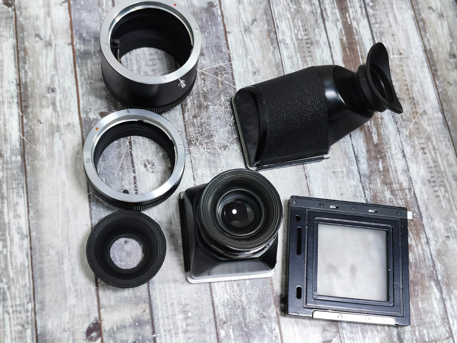 A Soviet set of prism viewfinders and macro rings for the medium-format Salyut-C