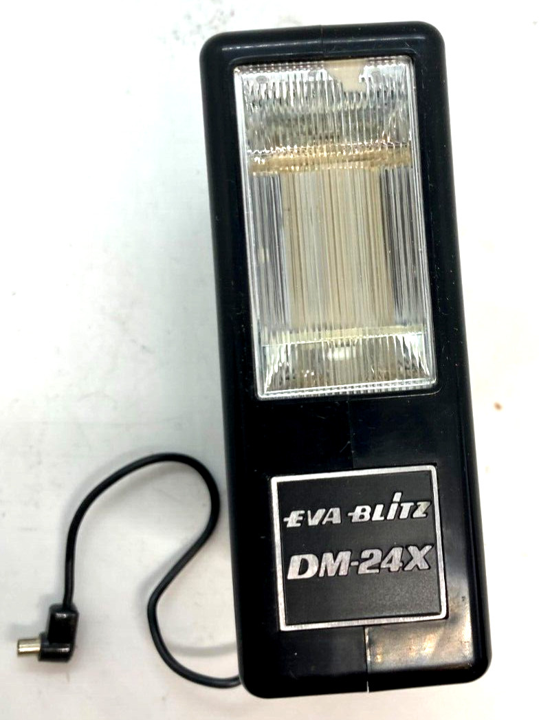 Eva Blitz DM-24X Blitz Shots – Transistorized Electronic Flash, Made in Japan