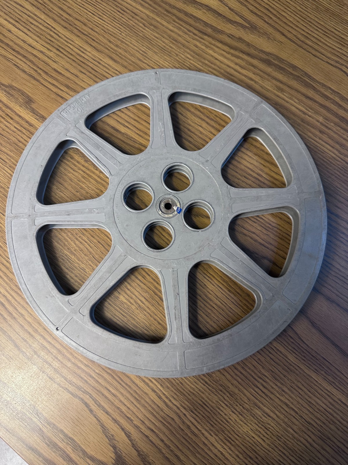 4 – Large 16MM Empty Film Reels & Cans, Nice Condition,Gray