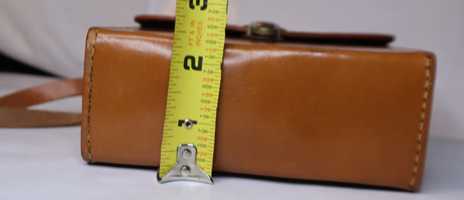 Vintage leather case w/ carry strap For 8 Mm Movie Camera Camel cowhide USA