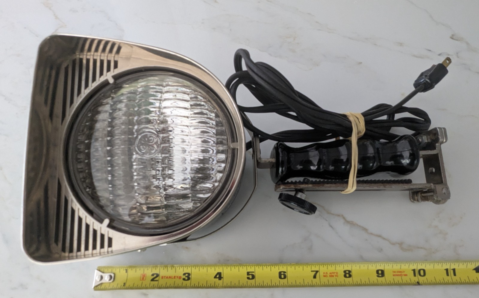 Vintage Arel Lotta-A-Lite No. 100 Controlled Movie Light w/DWA GE Sealed Lamp