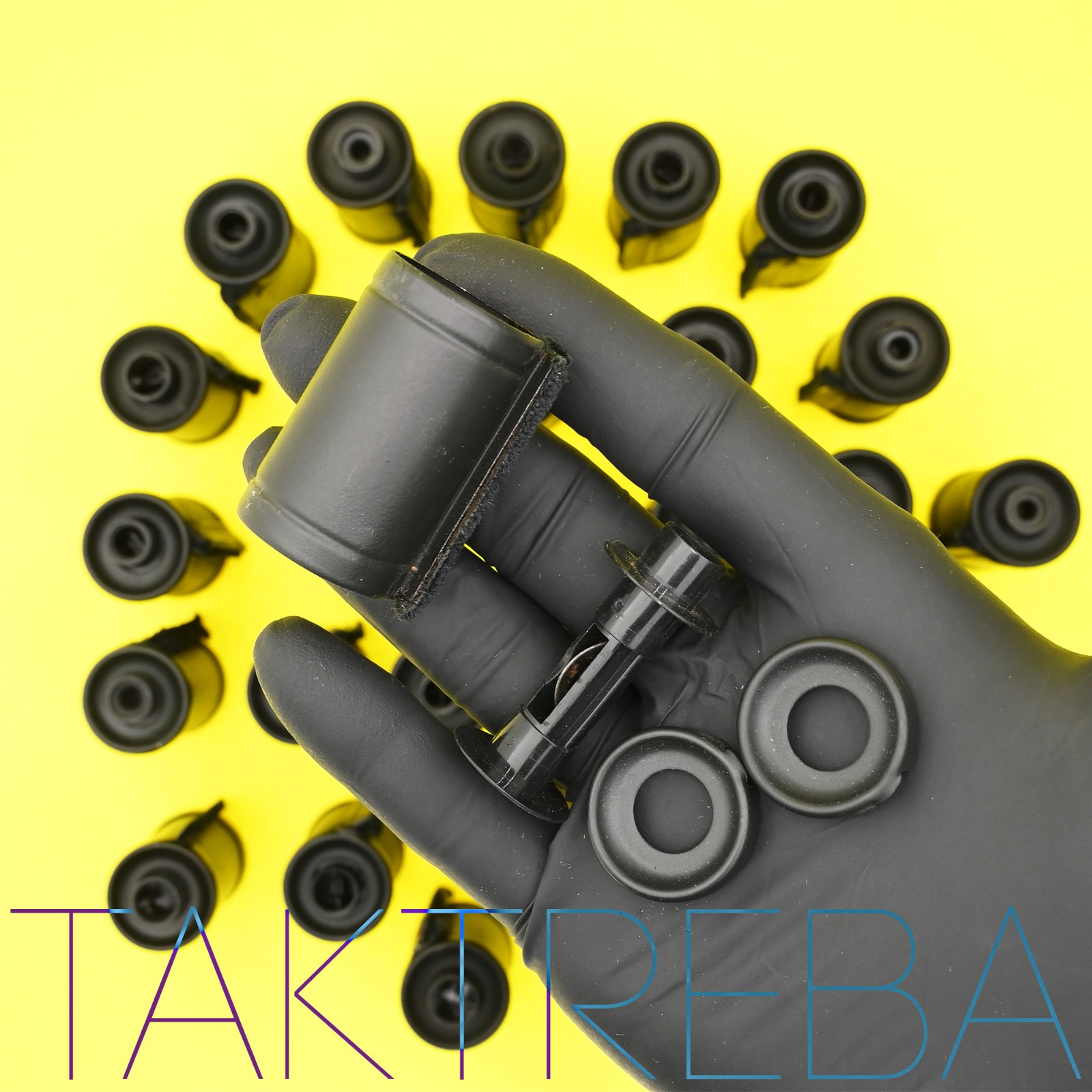 Reloadable Canister Metal Cassette 35mm Film Type 135m. Only Red Green Blue seal