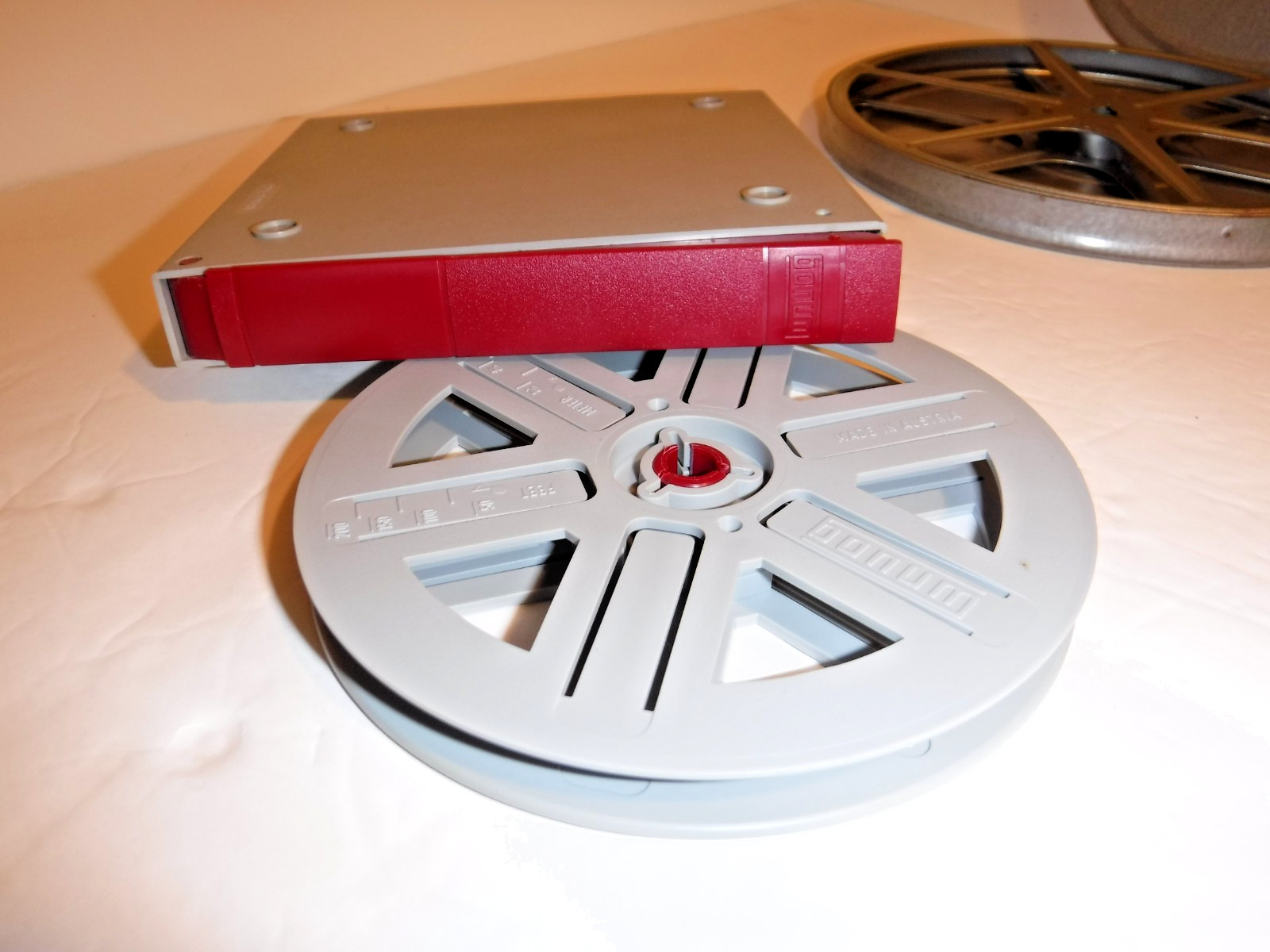 Lot Of Four 8mm Reels With Cases Kenco Metal And Bonum Plastic Vintage 📽️