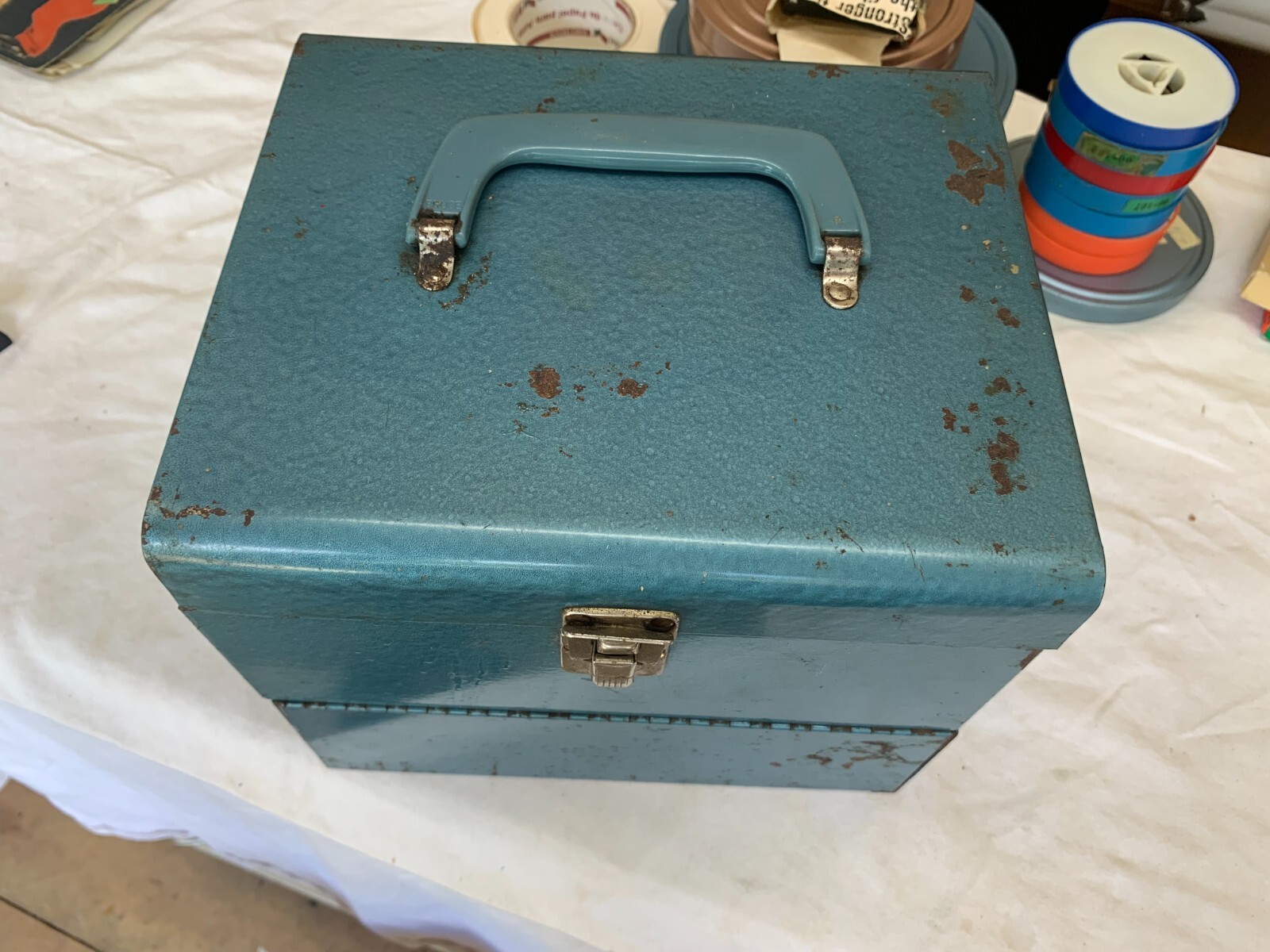 Vintage Metal Empty 8mm 5″ & 7″ Metal Film Reel / Canister Storage Case in Blue