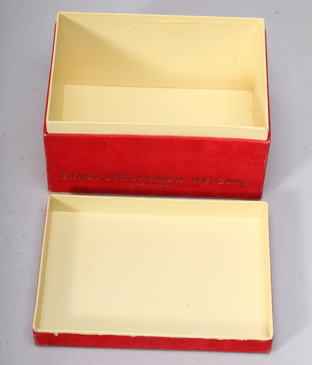 1955 LEICA M3 RED VELVET BOX WITH CAMERA AND LENS SERIAL NUMBERS