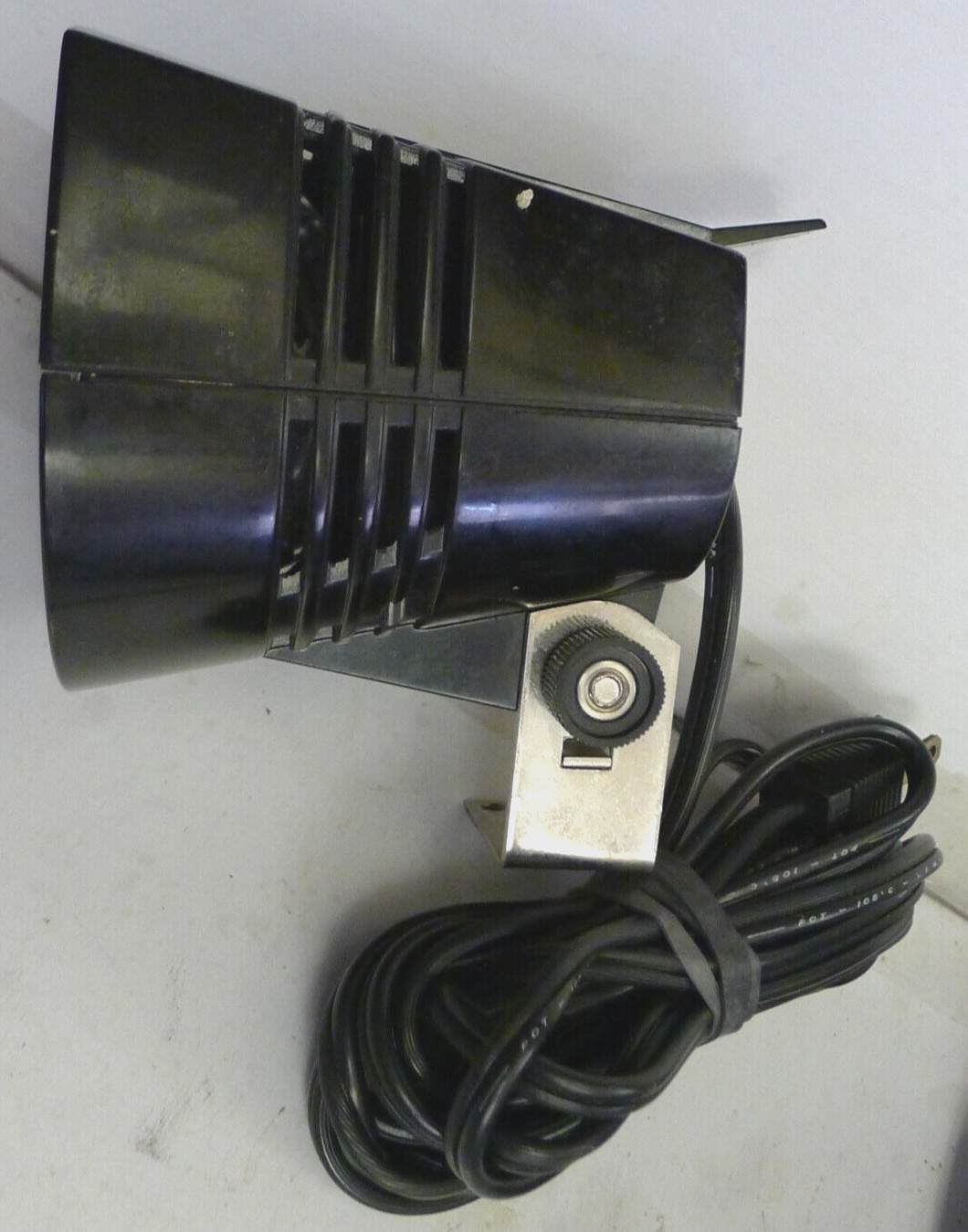 Smith Victor Model Q-1 650W 120V Plug In Movie Light- Vintage – TESTED