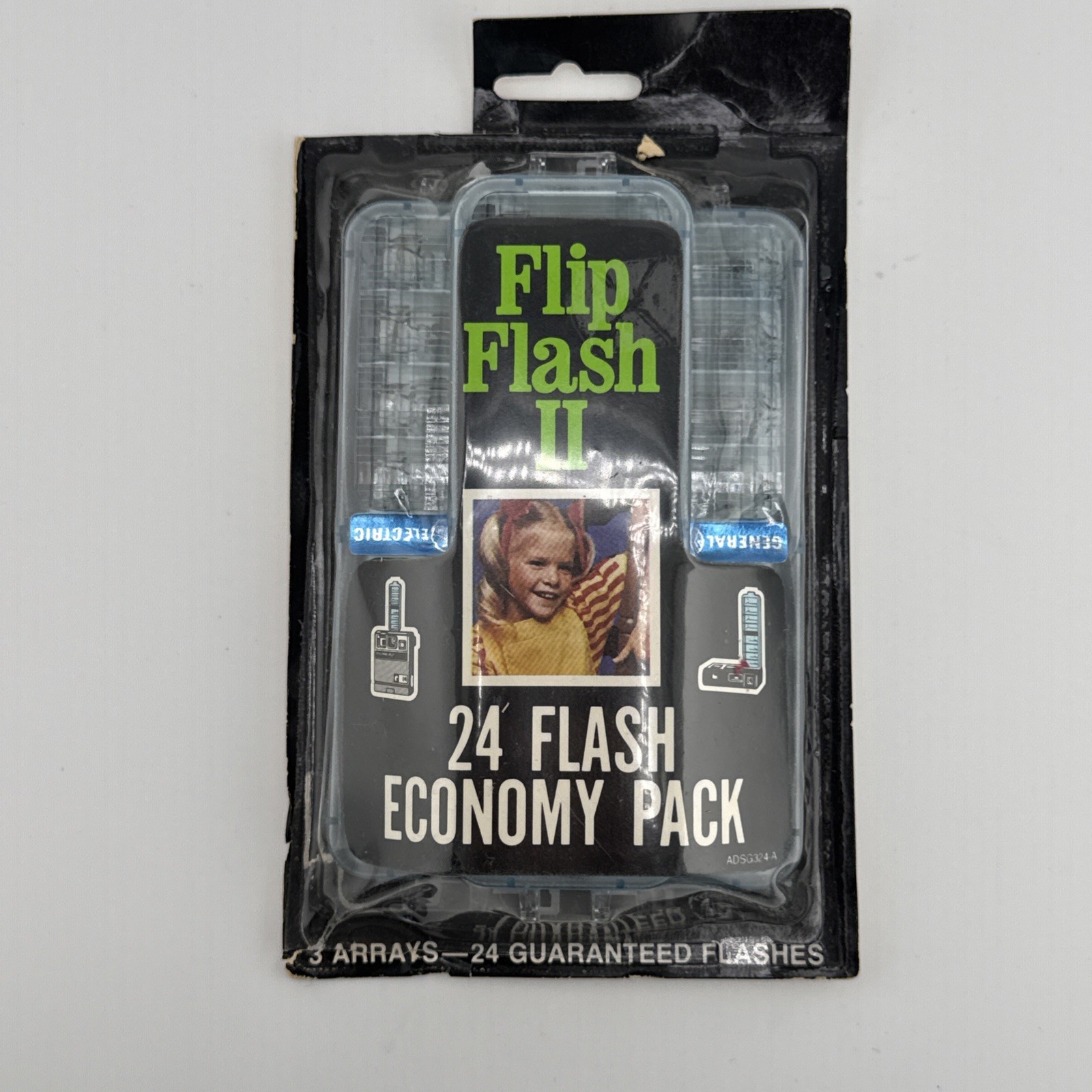 Vintage Camera Flash Bulbs NOS GE AG-1B Flip Flash Cube Flash Focal Twin Pack