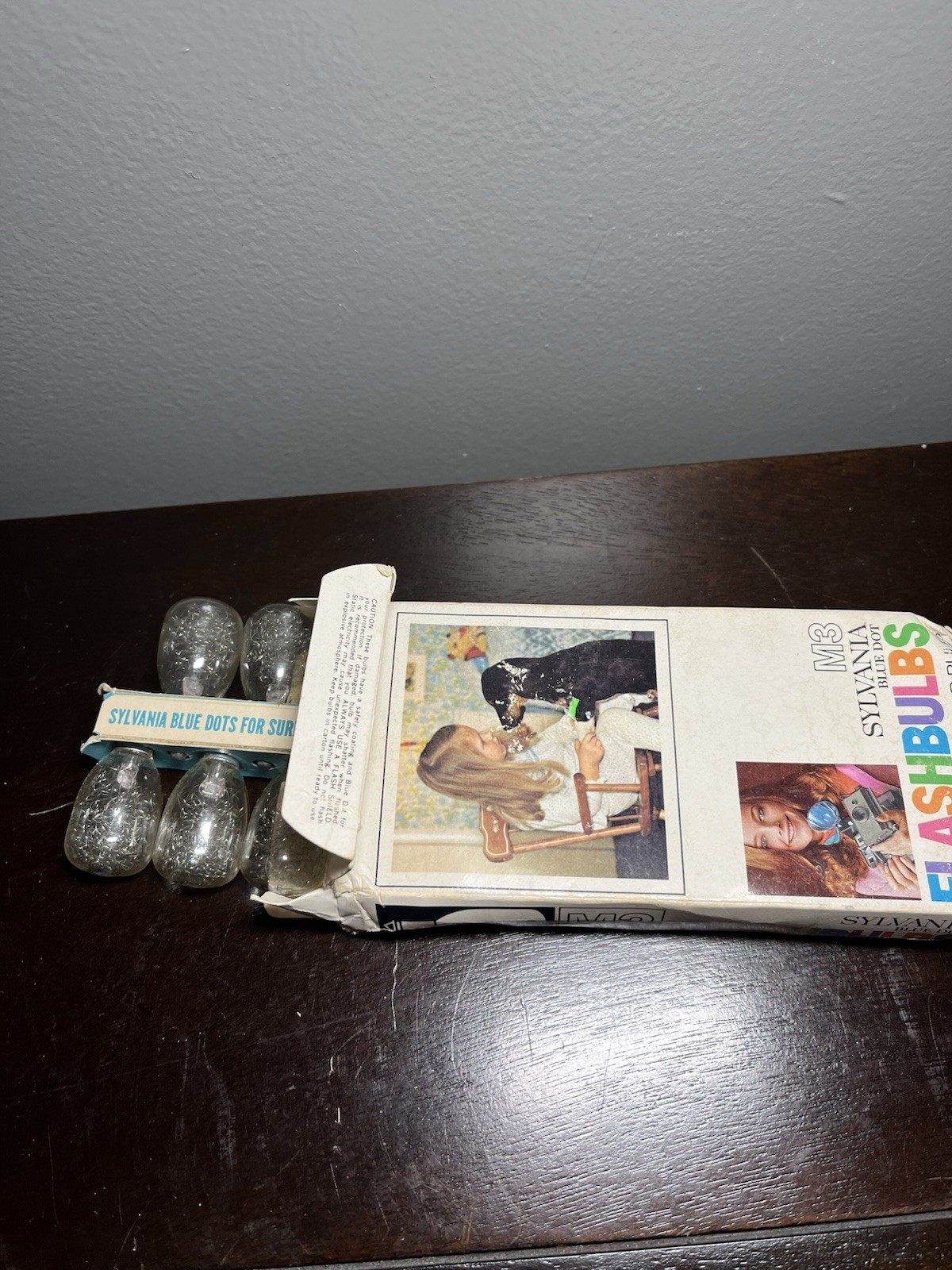 11 M3 Sylvania Clear Blue Dot Flashbulbs Original Box