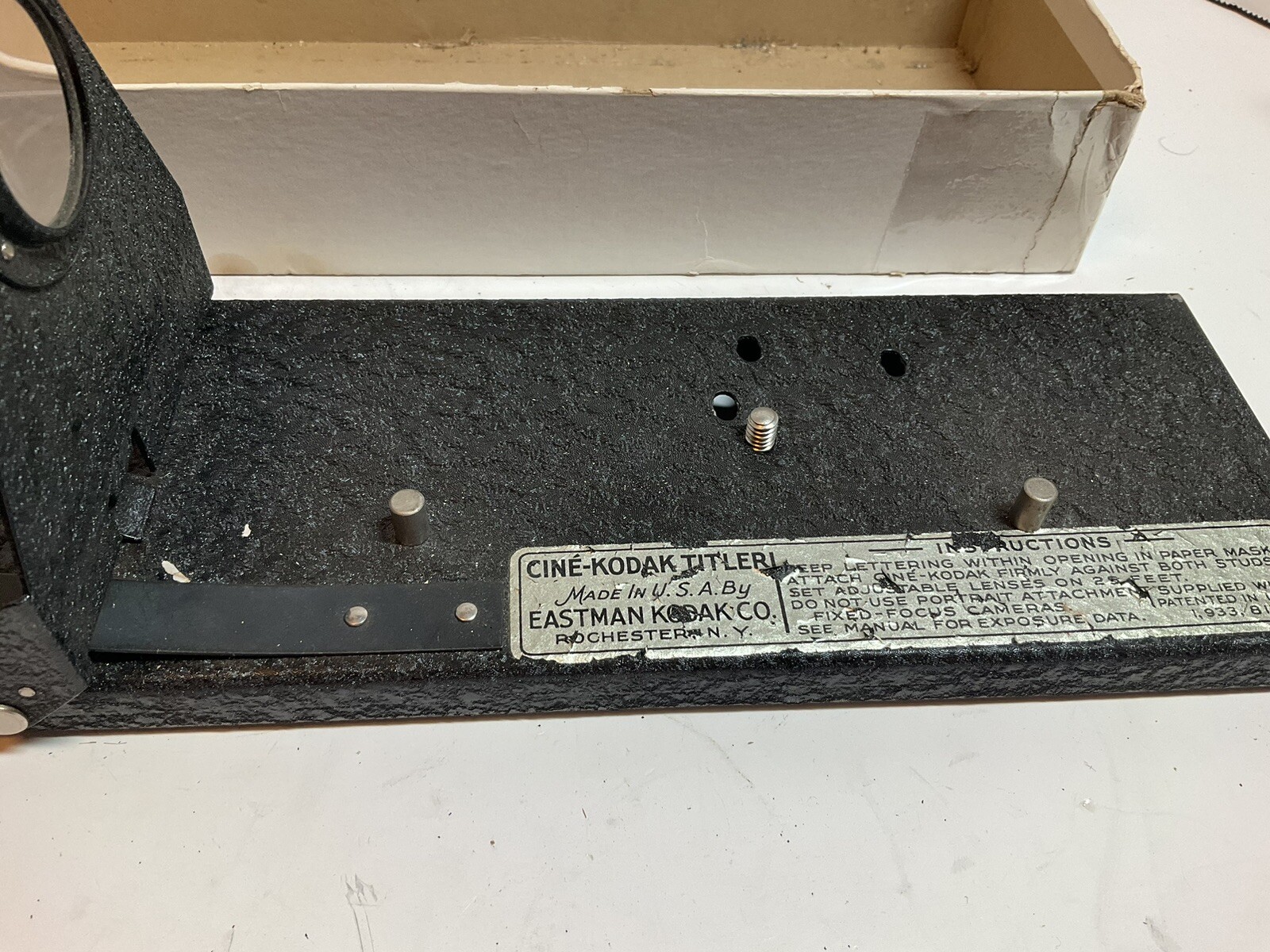 VINTAGE KODAK CINE- KODAK TITLER w/ TITLER BASE BAR