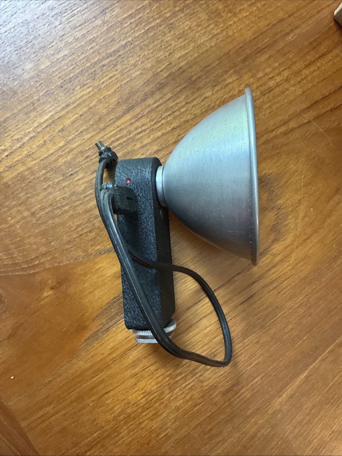 Vintage Praco M-2 Flash Unit with Original Box, Directions & 7 Original Bulbs