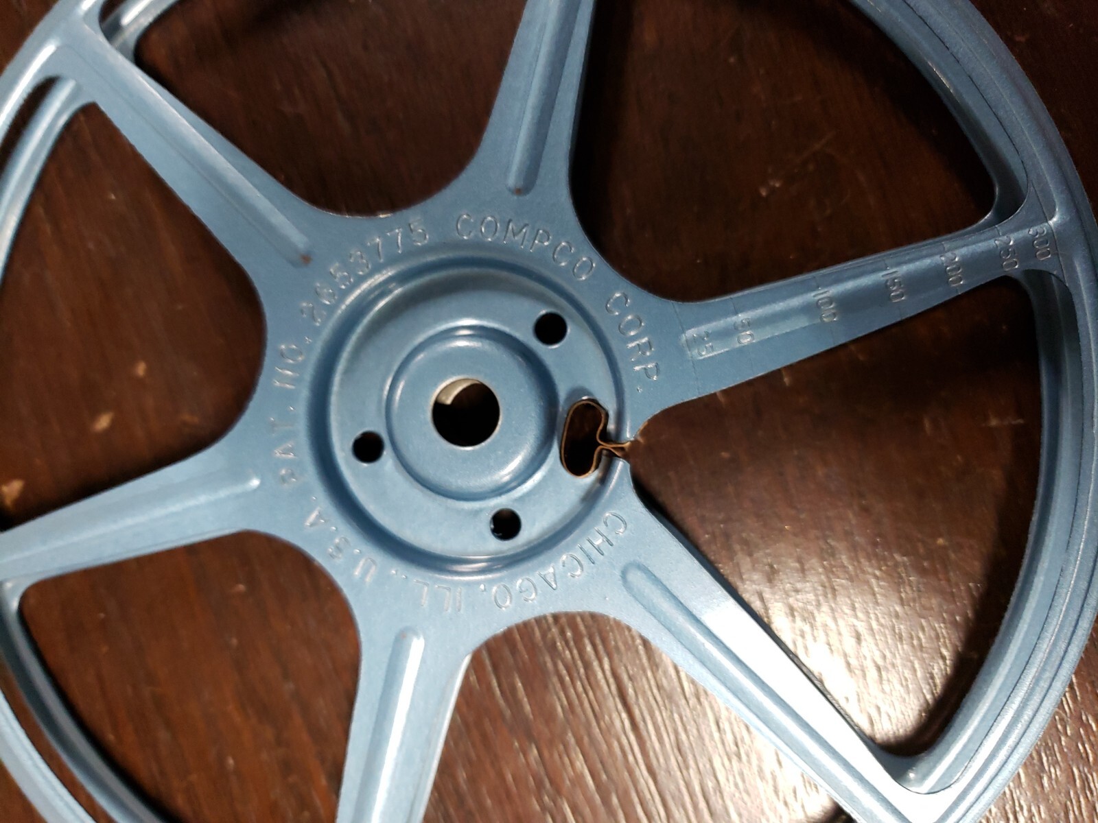 Lot of 2 Vintage 5.25″ Super 8 & 6″ Compco Metal 8mm Film Reels w Canisters