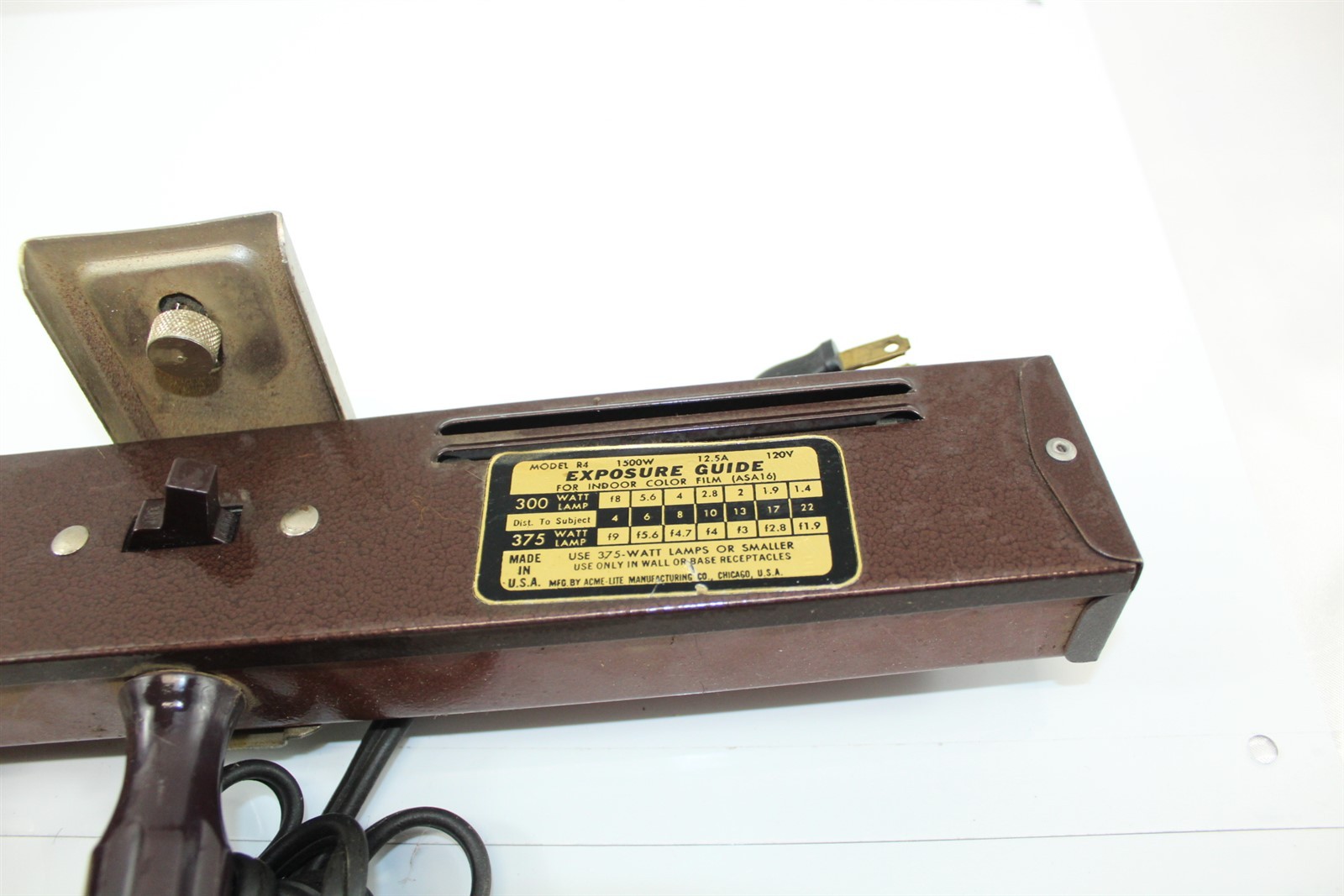 Vintage ACME MOV-E-LITE 4 Lamp Light Bar 14-3/4″ Tested Working