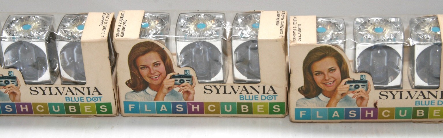 Sylvania Blue Dot Flashcubes 5 Boxes of 3 Cubes Each Total 60 Flashes Vintage