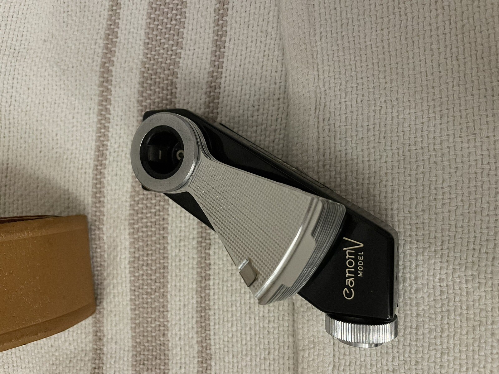 Canon Flash UNIT MODEL V2 Vintage Made in Japan Leather Case & Guide
