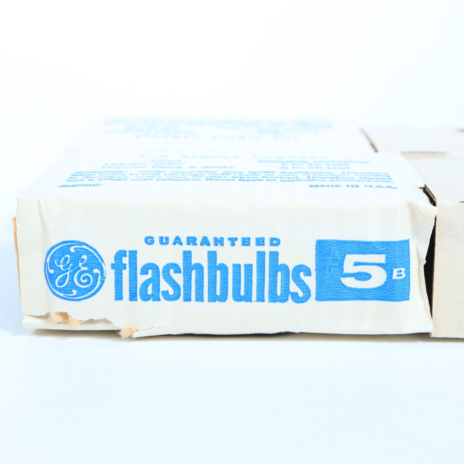 Vintage General Electric GE 5B Blue Camera Flash Bulbs 16 Bulbs