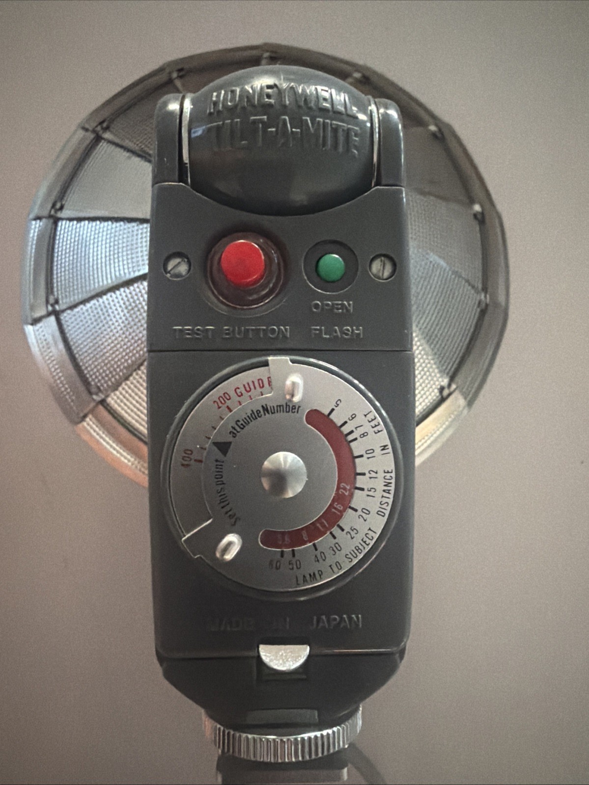 Honeywell Tilt-A-Mite Camera Flash Unit Collapsible Fan Style – Vintage