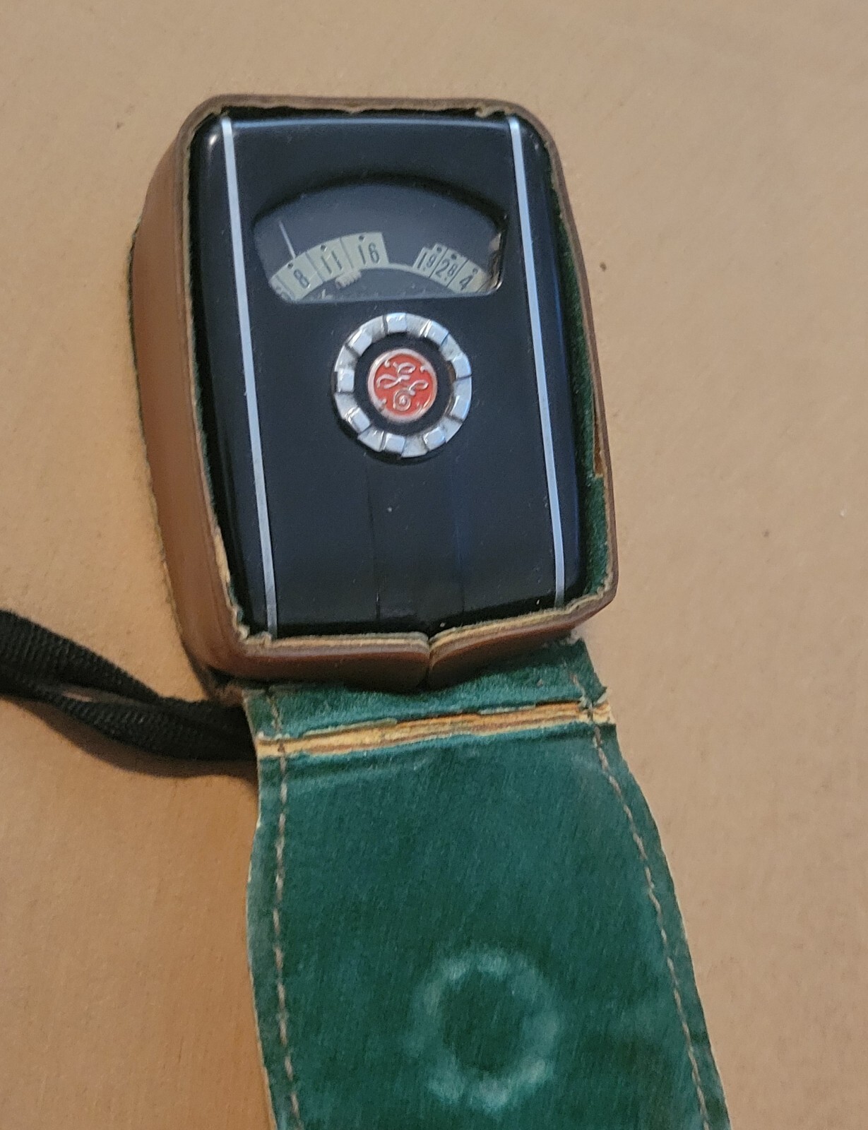 Vintage GE PR-30 Mascot Exposure Meter with Case
