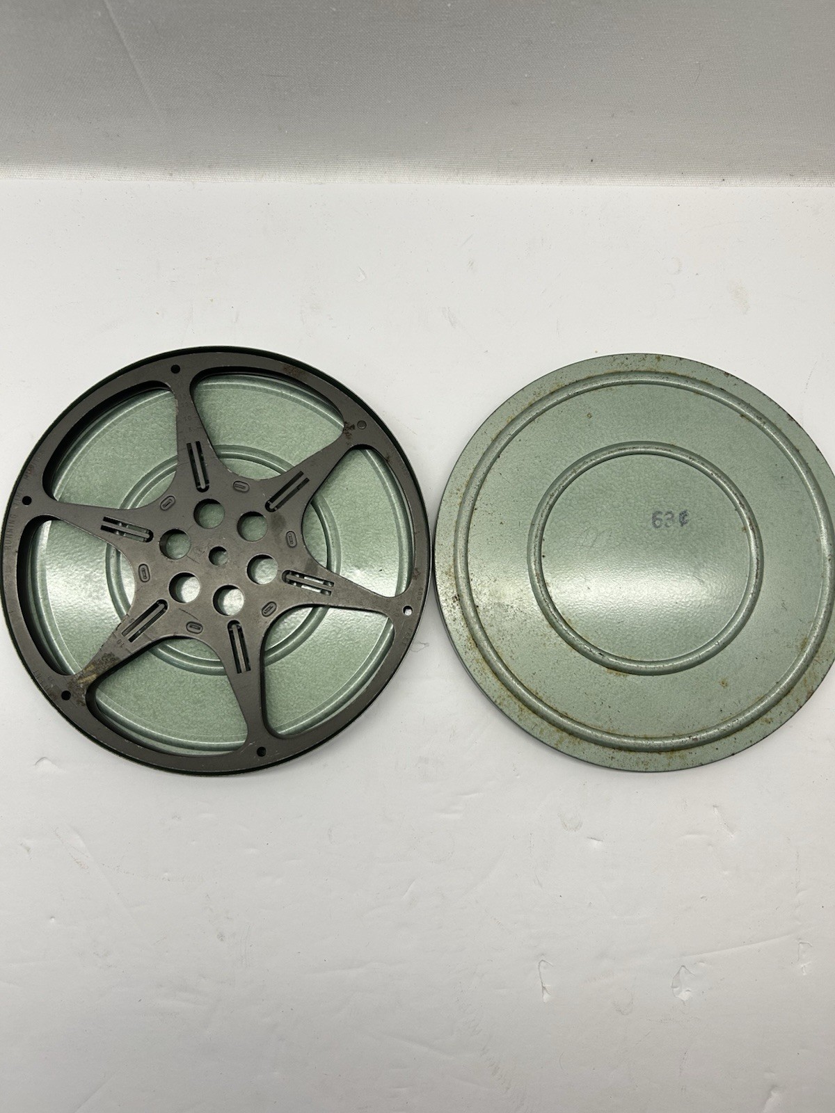 Mixed Lot Compco Std 8mm Film Reels Cans Blue Metal Lot of 8 sets