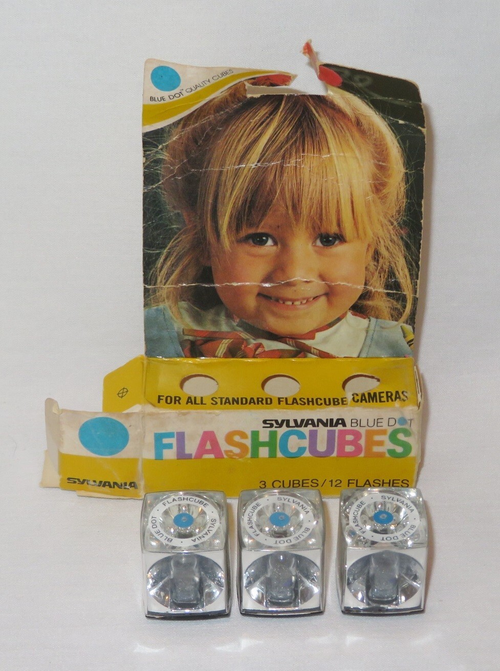 Sylvania Blue Dot Flash Cubes ~ 3 Pack 12 Flashes ~ NOS