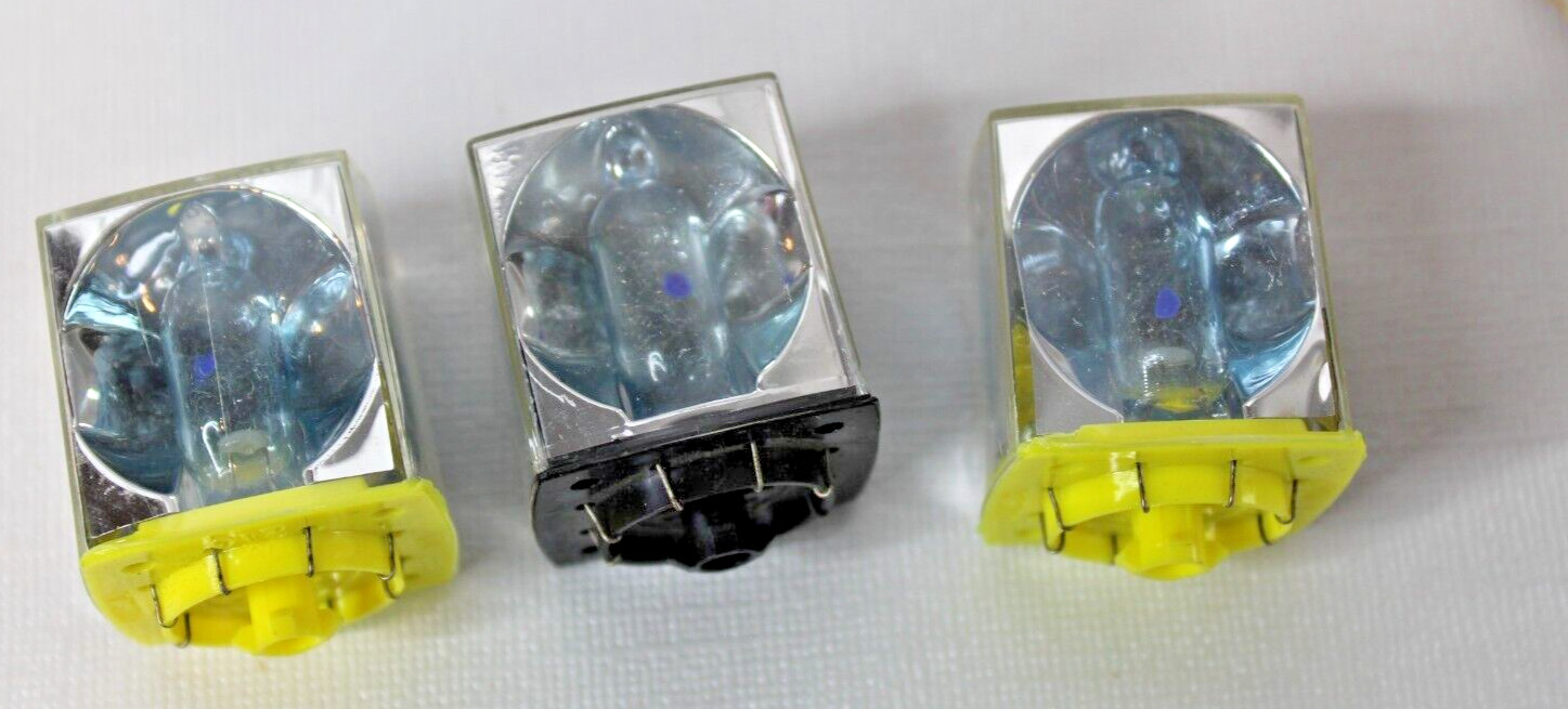 Lot 9 Vintage Flashcubes – In Packages -GE Hi-Power Norelco More