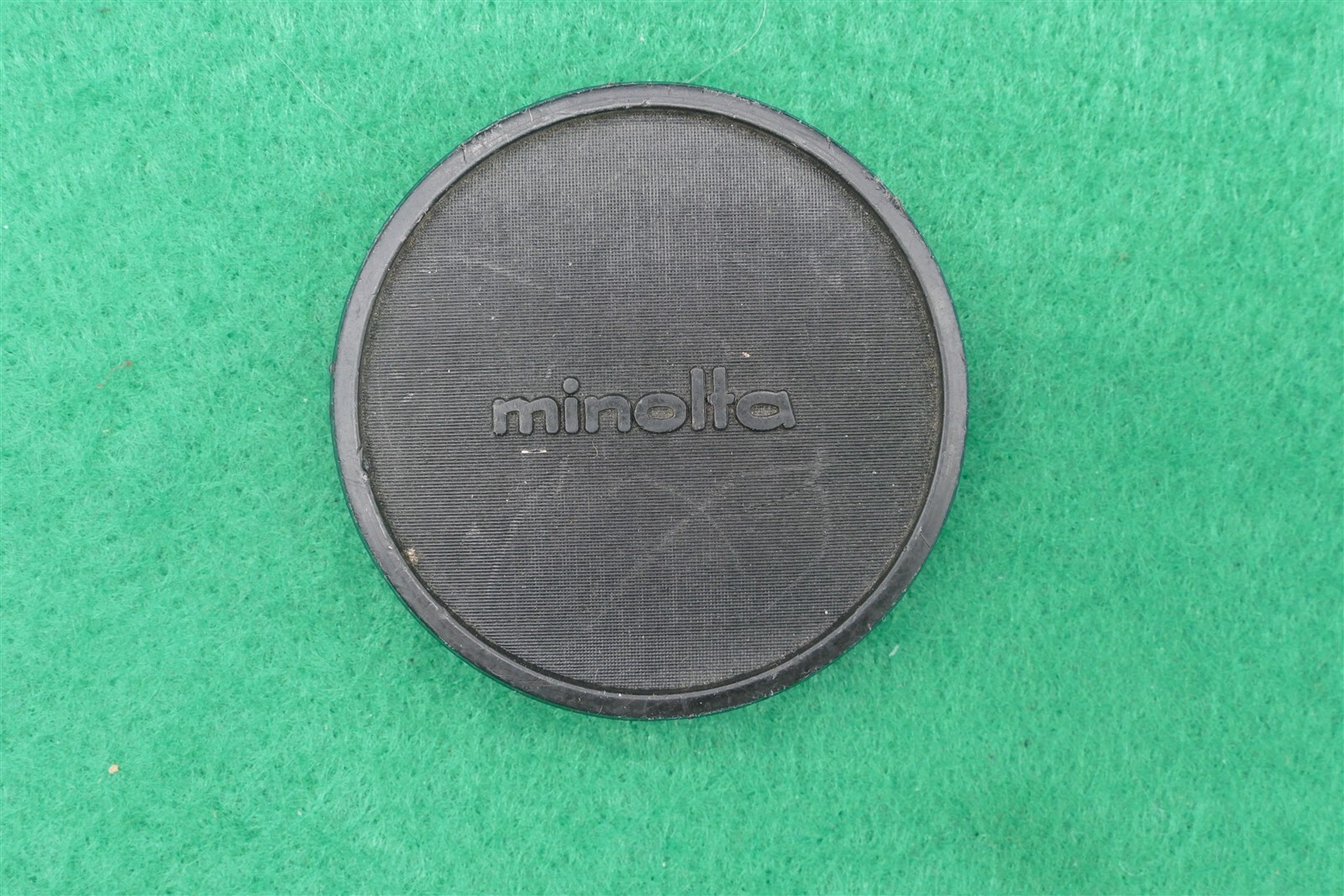 Minolta 42mm Plastic Slip-On Lens Cap Fits 40.5 Front