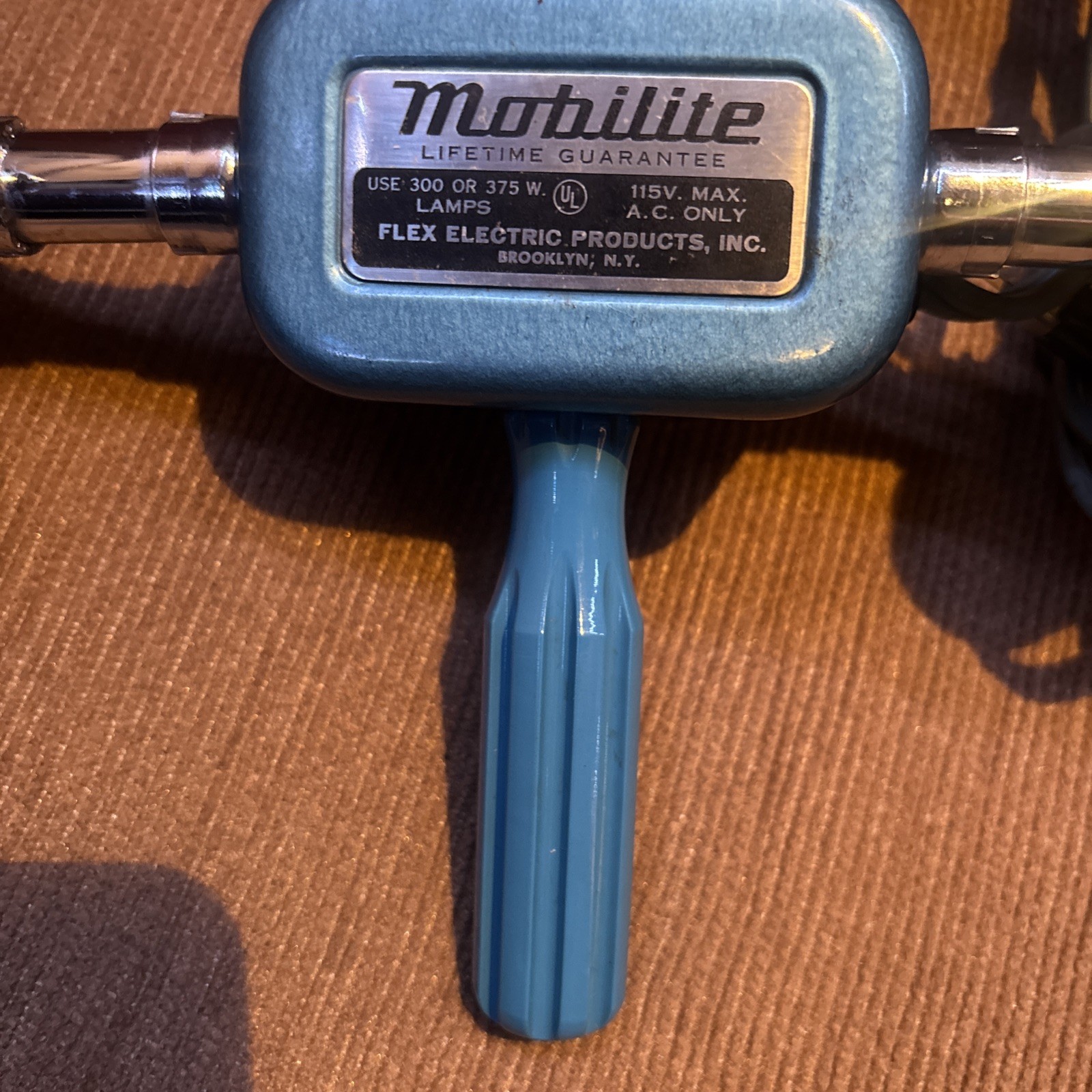 Mobilite 500STR VINTAGE 4 Bulb PUSH BUTTON Movie Light Works Great With Box