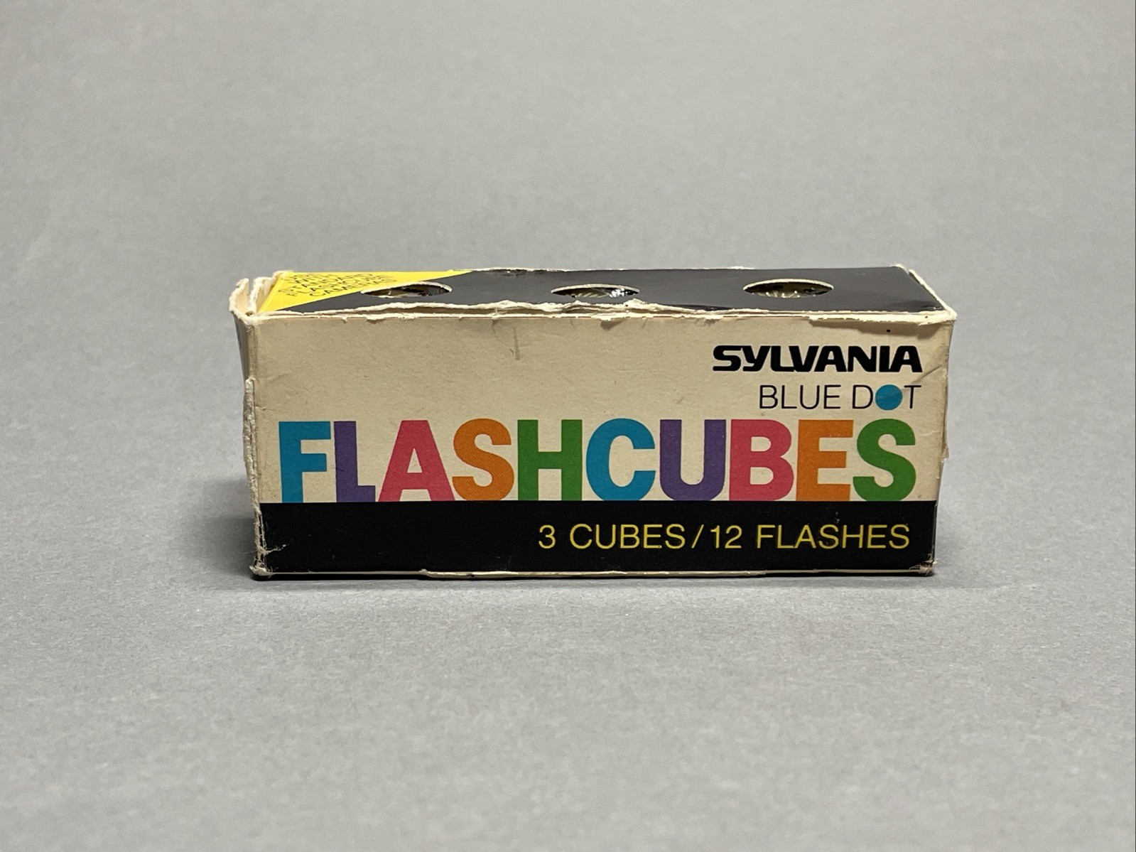 Sylvania Blue Dot Magic Flash Cubes 1 Pack of 3 cubes 12 Flashes New never used