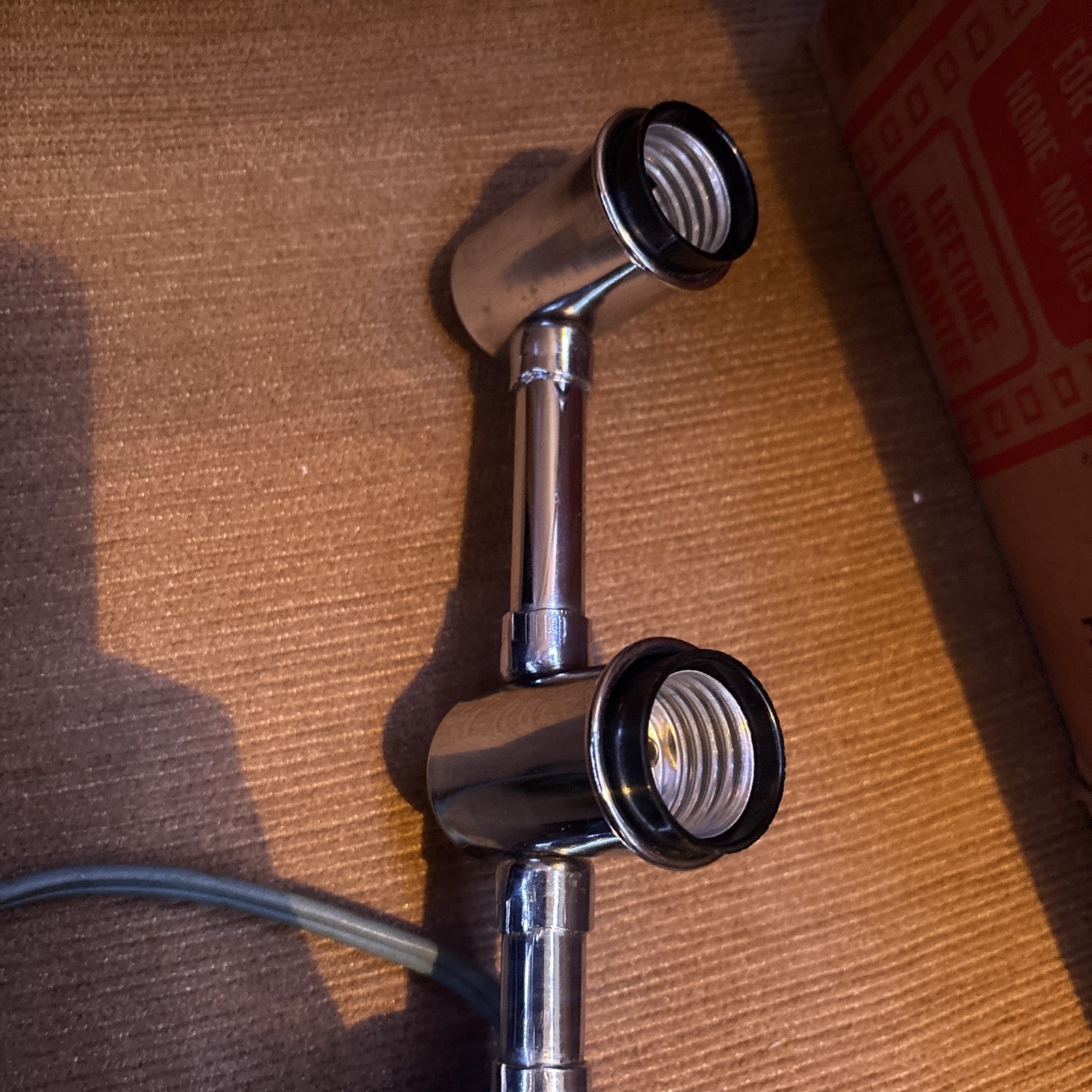 Mobilite 500STR VINTAGE 4 Bulb PUSH BUTTON Movie Light Works Great With Box