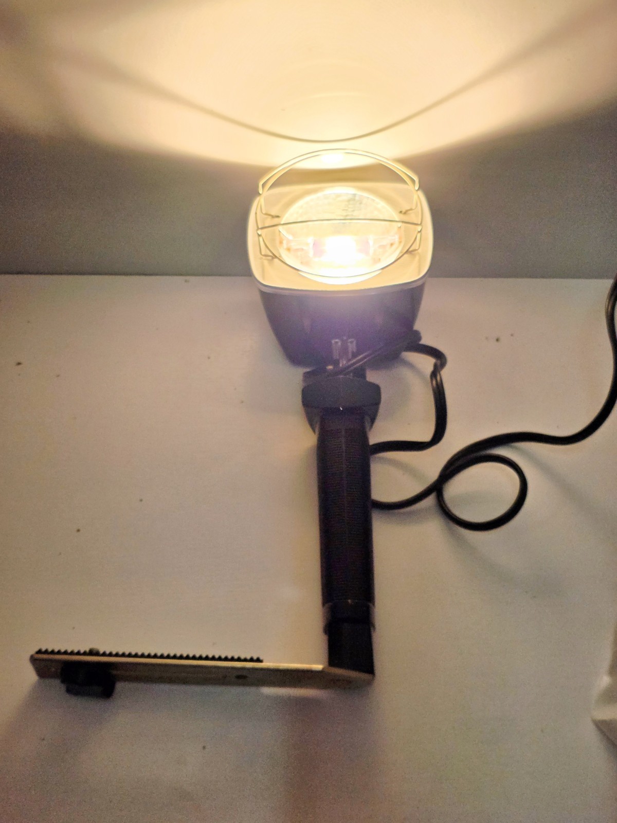 Vintage Sylvania Sun Gun II Handheld Home Movie Light 625 Watts Works
