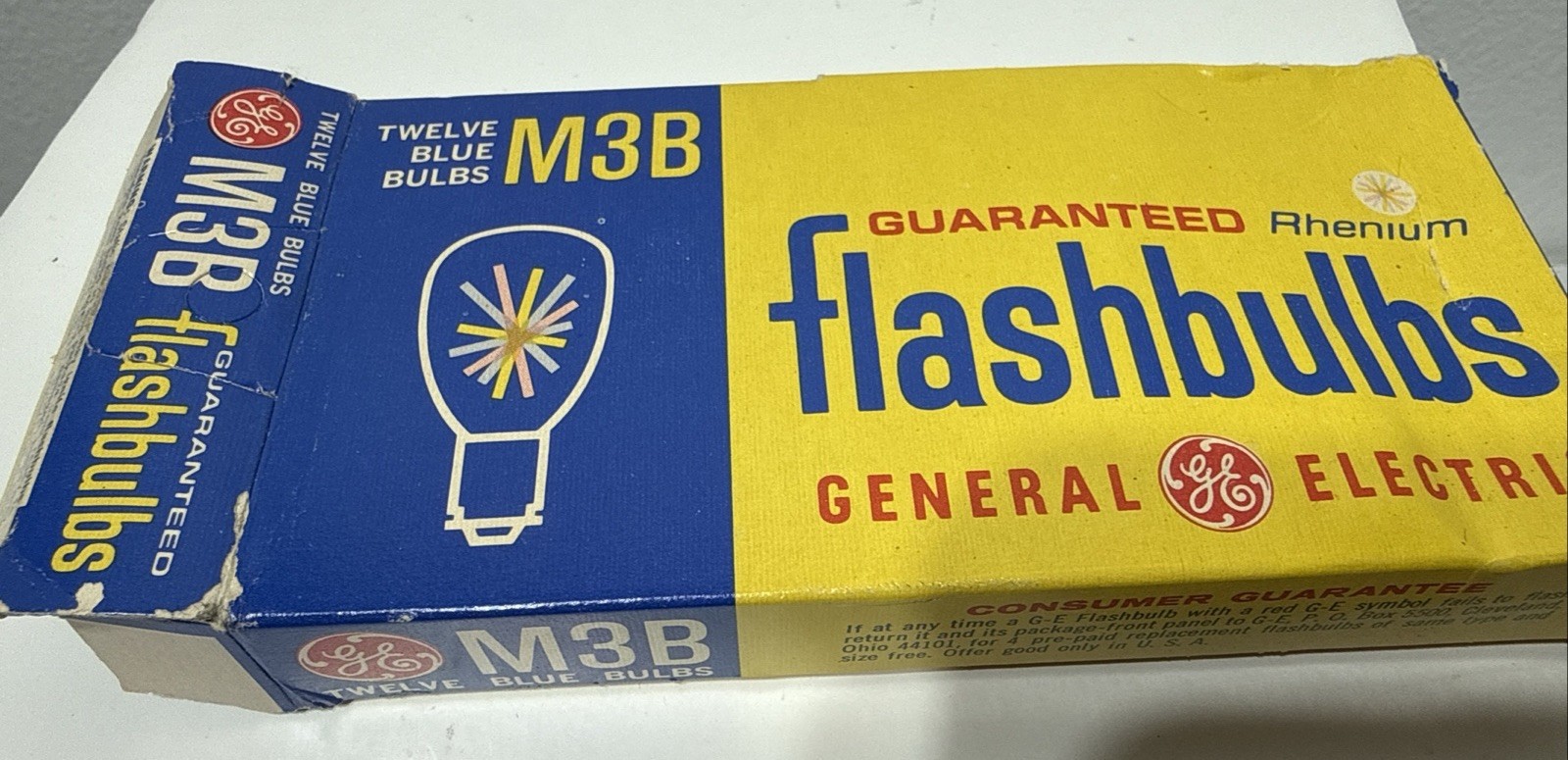 Vtg GE M3B Flashbulbs Box of 12 Rhenium Blue Camera Flashbulbs General Electric