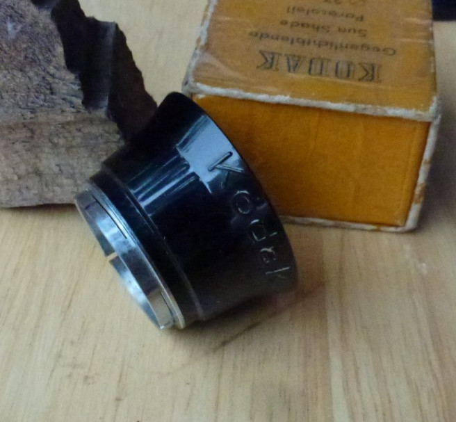 genuine early Kodak Retina Germany 27mm push fit slip on lens shade hood & box