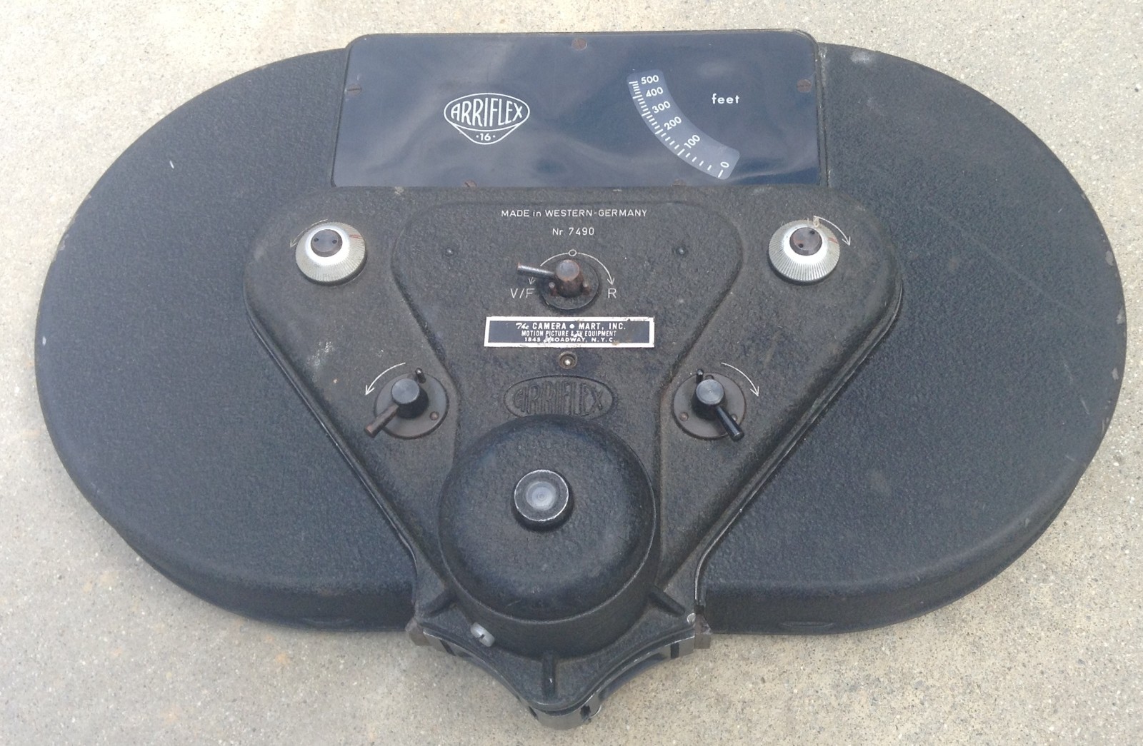 Vintage ARRI Arriflex 16mm Camera 500 ft. Film Magazine with Motor