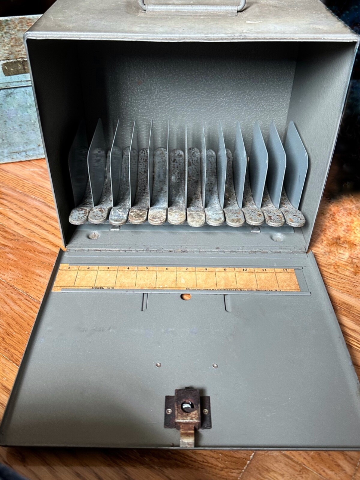 Vintage Brumberger 12 Film Reel Holder Carry Case Metal Box Home Movies 1950’s