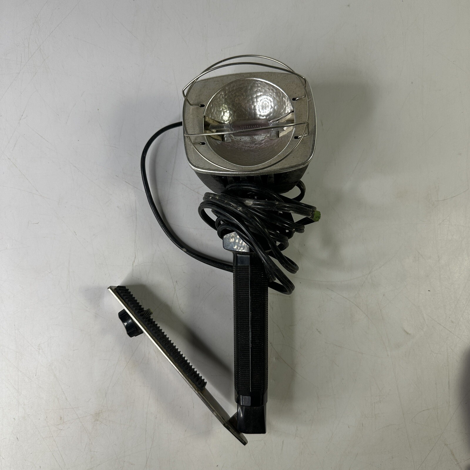 Vintage Sylvania Sun Gun II Movie Light Halogen Bulb Works Plus Extra Sun Light