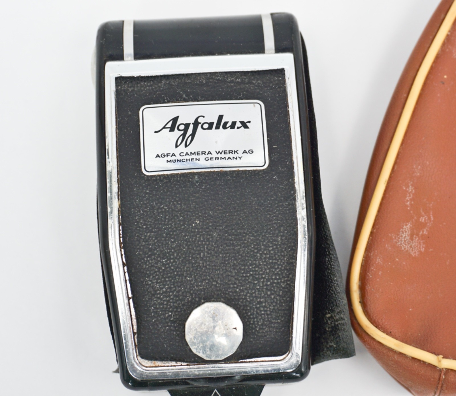 Vintage Agfa AGFALUX Compact Flash Bulb Unit Fold-out Reflector & Pouch Untested